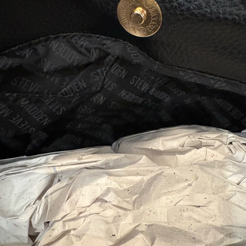 Steve Madden Black Quilted Shoulder Bag with Gold Chain Straps - Picture 7 of 10